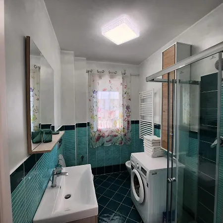 Sophie's Oasis Apartment